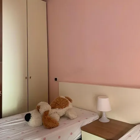 Karin Villa Scilla